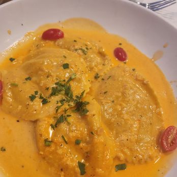 West End Bar & Kitchen - Crab rav in lobster sauce - American Near Me - Del Mar, California West End Bar & Kitchen - Crab rav in lobster sauce - American Near Me - Del Mar, California
