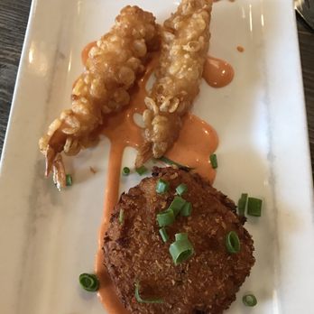 Da Kitchen Maui - Shrimp tempura and crab cake - Hawaiian Near Me - Kihei, Hawaii