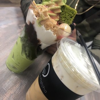 Meccha Matcha - Matcha 8 parfait and hojica latte - Desserts Near Me - Artesia, California Meccha Matcha - Matcha 8 parfait and hojica latte - Desserts Near Me - Artesia, California