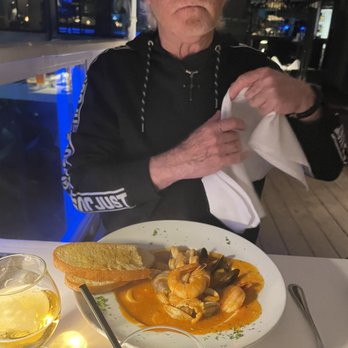 Moonshadows - One of the Best Chefs in the world made my date very happy ! - Seafood Near Me - Malibu, California Moonshadows - One of the Best Chefs in the world made my date very happy ! - Seafood Near Me - Malibu, California