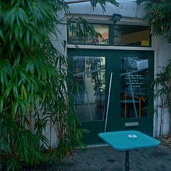 Tom Tom Café