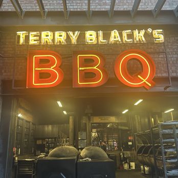 Terry Black's Barbecue - Barbeque Near Me - Dallas, Texas