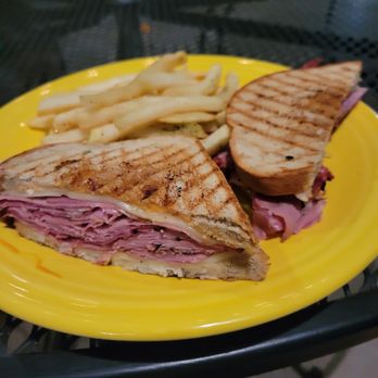 The Monarch - lack luster Rueben. Not horrible, but not great. - New American Near Me - Wichita, Kansas The Monarch - lack luster Rueben. Not horrible, but not great. - New American Near Me - Wichita, Kansas