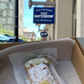 Mike's Pastry - Pistachio Cannoli - Bakeries Near Me - Cambridge, Massachusetts Mike's Pastry - Pistachio Cannoli - Bakeries Near Me - Cambridge, Massachusetts