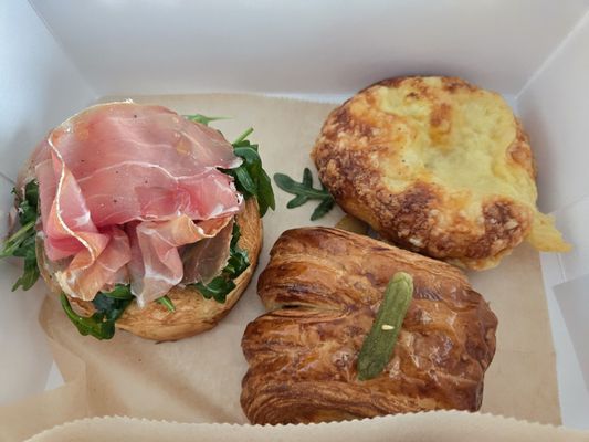 poulette BAKESHOP by null