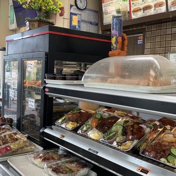 Bmc Phơ Bánh Mí Ché Calí Bakery & Restaurant - Vietnamese Near Me - West Covina, California