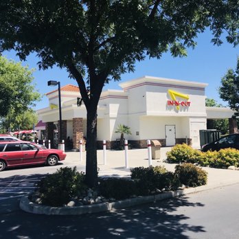 In-N-Out Burger - Outside and parking lots - Burgers Near Me - Yuba City, California In-N-Out Burger - Outside and parking lots - Burgers Near Me - Yuba City, California