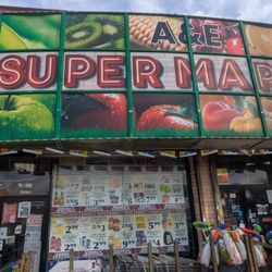 A & E Supermarket - Store front