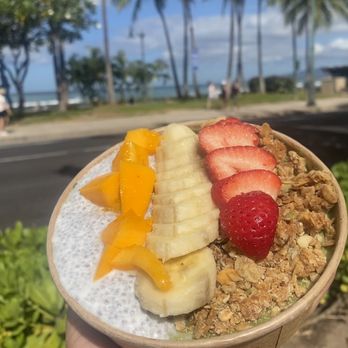 Tucker & Bevvy - Green Banana Bowl !! - Breakfast & Brunch Near Me - Honolulu, Hawaii Tucker & Bevvy - Green Banana Bowl !! - Breakfast & Brunch Near Me - Honolulu, Hawaii