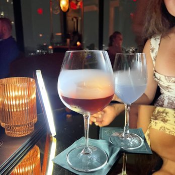 Nubeluz - Foggy hill, floral cloud - Cocktail Bars Near Me - New York, New York Nubeluz - Foggy hill, floral cloud - Cocktail Bars Near Me - New York, New York