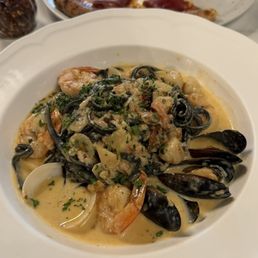 PASTA CON MARISCOS PASTA CON MARISCOS