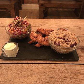 Chicks on Fire - Chicken Wings Near Me - London, XGL