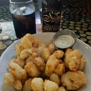 Saraveza - Fried Cheese Curds - Beer, Wine & Spirits Near Me - Portland, Oregon Saraveza - Fried Cheese Curds - Beer, Wine & Spirits Near Me - Portland, Oregon