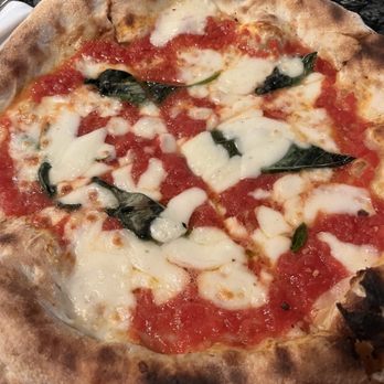 Taverna Mercatto - Margherita pizza - Italian Near Me - Toronto, Ontario Taverna Mercatto - Margherita pizza - Italian Near Me - Toronto, Ontario