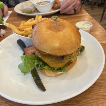 Broken Yolk Cafe - Wild West Burger - Breakfast & Brunch Near Me - Henderson, Nevada