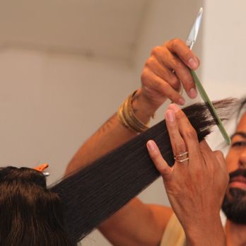 Barras Salon - Just me chopping it up! - Hair Salons Near Me - Los Angeles, California Barras Salon - Just me chopping it up! - Hair Salons Near Me - Los Angeles, California