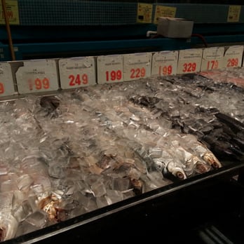 Mekong Supermarket - fresh fish section - International Grocery Near Me - Mesa, Arizona