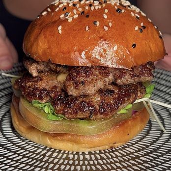 BiXi Beer - Togarashi Smash Burger - Asian Fusion Near Me - Chicago, Illinois