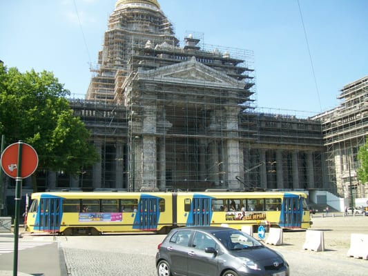 Palais de Justice by null