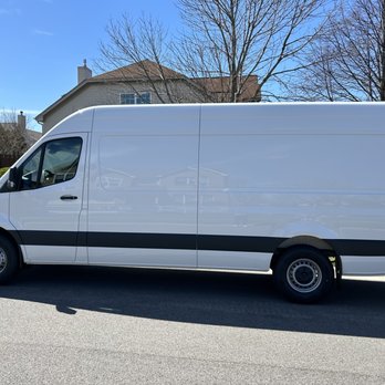 Cargo zoom - Moving van - Junk Removal & Hauling Near Me Cargo zoom - Moving van - Junk Removal & Hauling Near Me