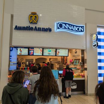 Auntie Anne's - Fast Food Near Me - Glendale, California Auntie Anne's - Fast Food Near Me - Glendale, California