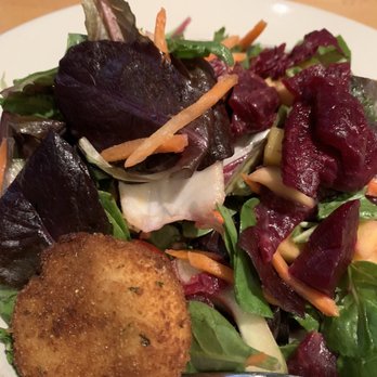 Turn 12 - Fresh Goat Cheese Salad - American Near Me - Monterey, California
