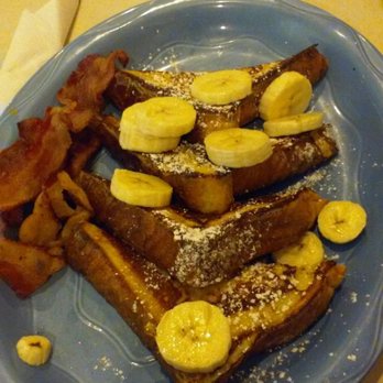 Moonlite Diner - French toast with banana slices and bacon - Diners Near Me - Hollywood, Florida
