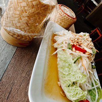 Farmsook Thai Kitchen - Papaya Salad - Thai Near Me - Rockville, Maryland