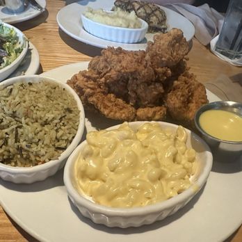 Aubreys - Chicken Finger Platter with Macaroni & Cheese macaroni and rice. - Bars Near Me - Morristown, Tennessee