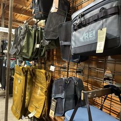 REI - Interior