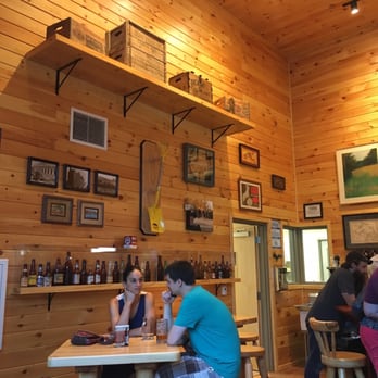 Upper Hand Brewery - Breweries Near Me - Escanaba, Michigan