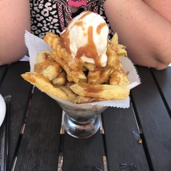 Burtons Grill & Bar - Apple Pie Fries al a mode - New American Near Me - Sterling, Virginia