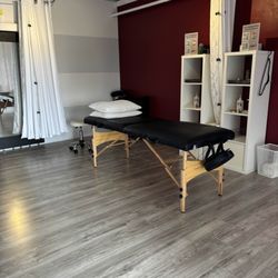 White Raven Acupuncture  - Calm, Quite White Raven Treatment Rooms