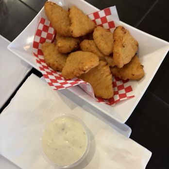 Burgers & Brews - Mac and Cheese Bites - New American Near Me - Glendale, Arizona