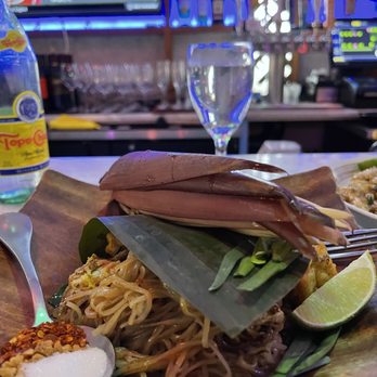 Fern Thai on Main - Pad Thai Boran - Thai Near Me - Bellevue, Washington Fern Thai on Main - Pad Thai Boran - Thai Near Me - Bellevue, Washington