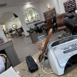 CoCoBay Nailbar by Vinton - Under shop, very spacious and clean
