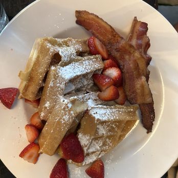 Virginia's On King - Southern Near Me - Charleston, South Carolina