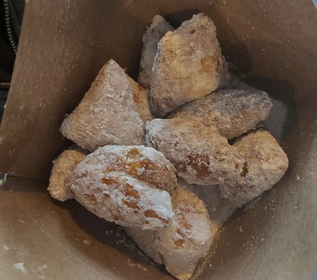 Noble Wave | Louisiana Kitchen by null