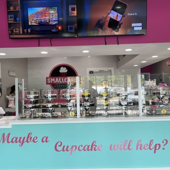 Smallcakes Belmont - Front Counter and Display Case - Desserts Near Me - Belmont, North Carolina Smallcakes Belmont - Front Counter and Display Case - Desserts Near Me - Belmont, North Carolina