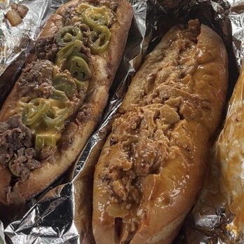 Mojo’s - Sloppy Mojo Cheesesteak and Buffalo Chicken Cheesesteak - Desserts Near Me - Wind Gap, Pennsylvania