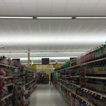 Stop & Shop - Stop&Shop of Westborough -- Westborough Shopping Center : 32 Lyman Street, Junction of Route 9, Westborough         Interior - Grocery Near Me - Westborough, Massachusetts