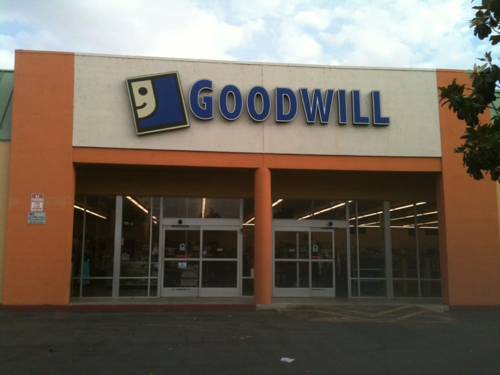 GOODWILL Updated August 2024 20 Reviews 1115 Olive Dr