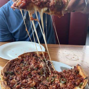 Giordano's - Cheese pull - Pizza Near Me - Fort Wayne, Indiana