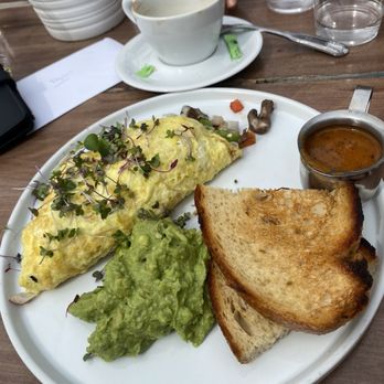 Society Kitchen - Ranchero Omelet - New American Near Me - Santa Monica, California Society Kitchen - Ranchero Omelet - New American Near Me - Santa Monica, California