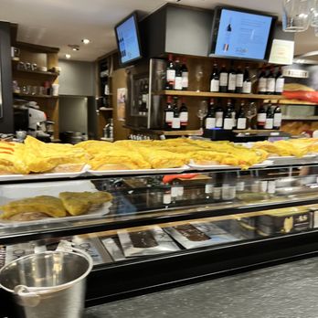 Irrintzi - Tapas Bars Near Me - Getxo, BI