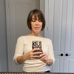 Golden Shears Salon And Day Spa
