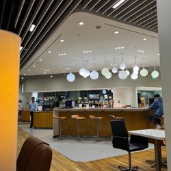 Lufthansa Senator Lounge Schengen