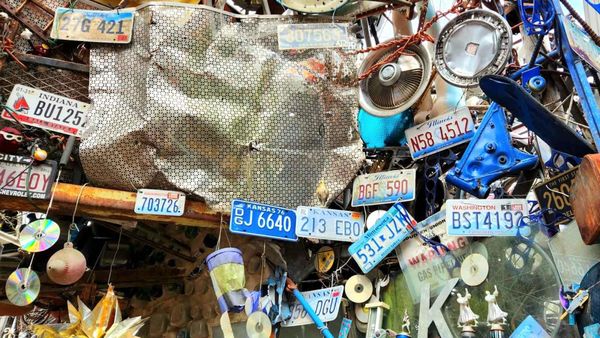Cathedral of Junk by null