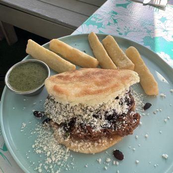 Hola Arepa - Arepa Shredded Beef & Sweet Plantain Arepa - Latin American Near Me - Minneapolis, Minnesota Hola Arepa - Arepa Shredded Beef & Sweet Plantain Arepa - Latin American Near Me - Minneapolis, Minnesota