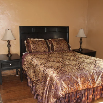 Circle R Motel - Hotels Near Me - East Glacier Park, Montana Circle R Motel - Hotels Near Me - East Glacier Park, Montana